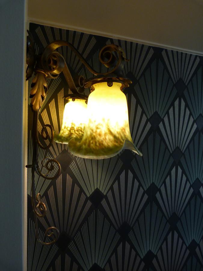 Hotel Le Bretagne วานส์ ภายนอก รูปภาพ