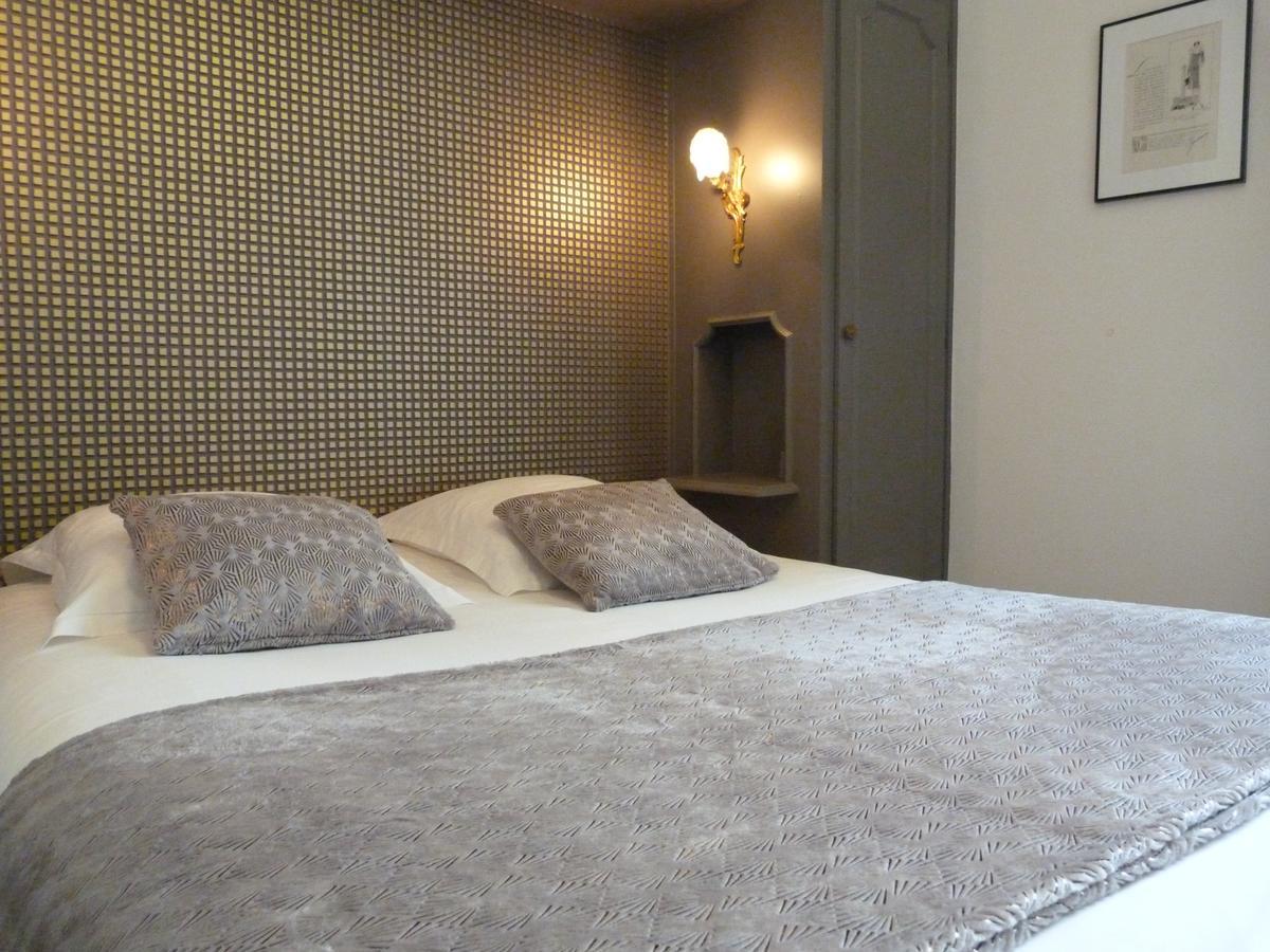 Hotel Le Bretagne วานส์ ภายนอก รูปภาพ