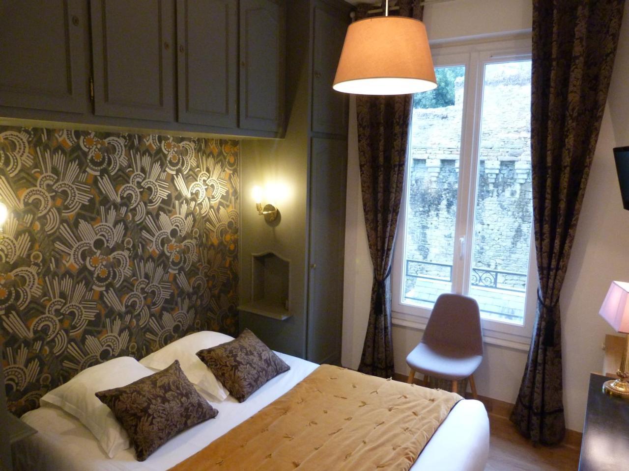 Hotel Le Bretagne วานส์ ภายนอก รูปภาพ