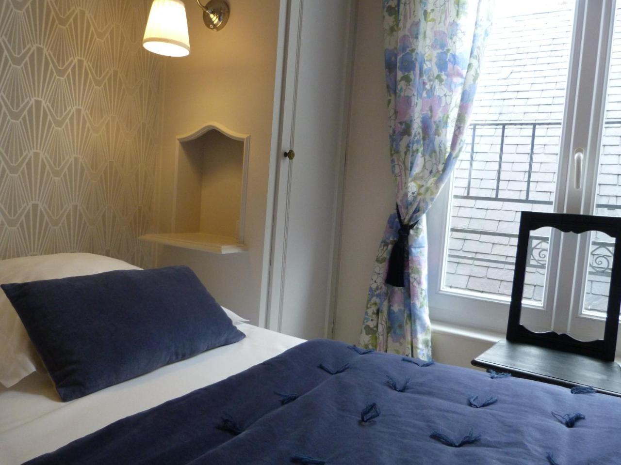 Hotel Le Bretagne วานส์ ภายนอก รูปภาพ